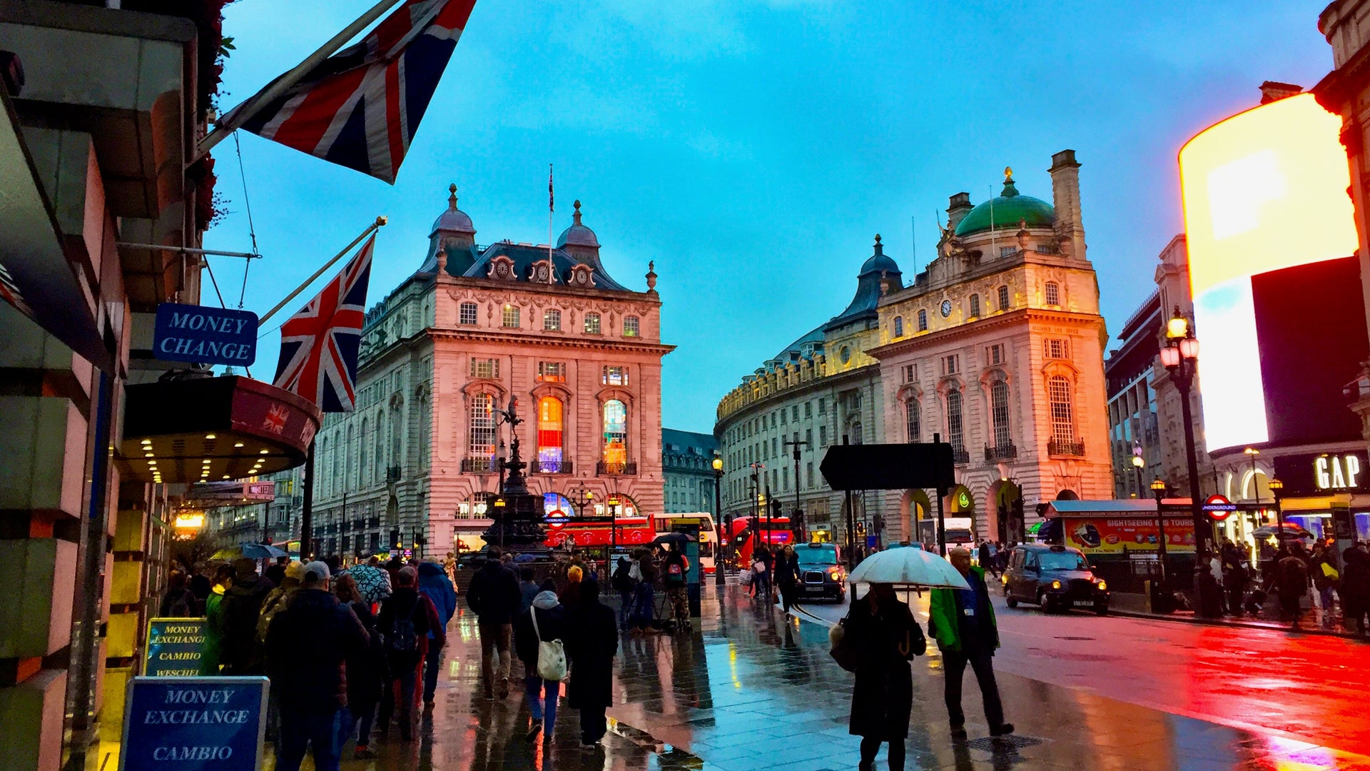 Why We Love London