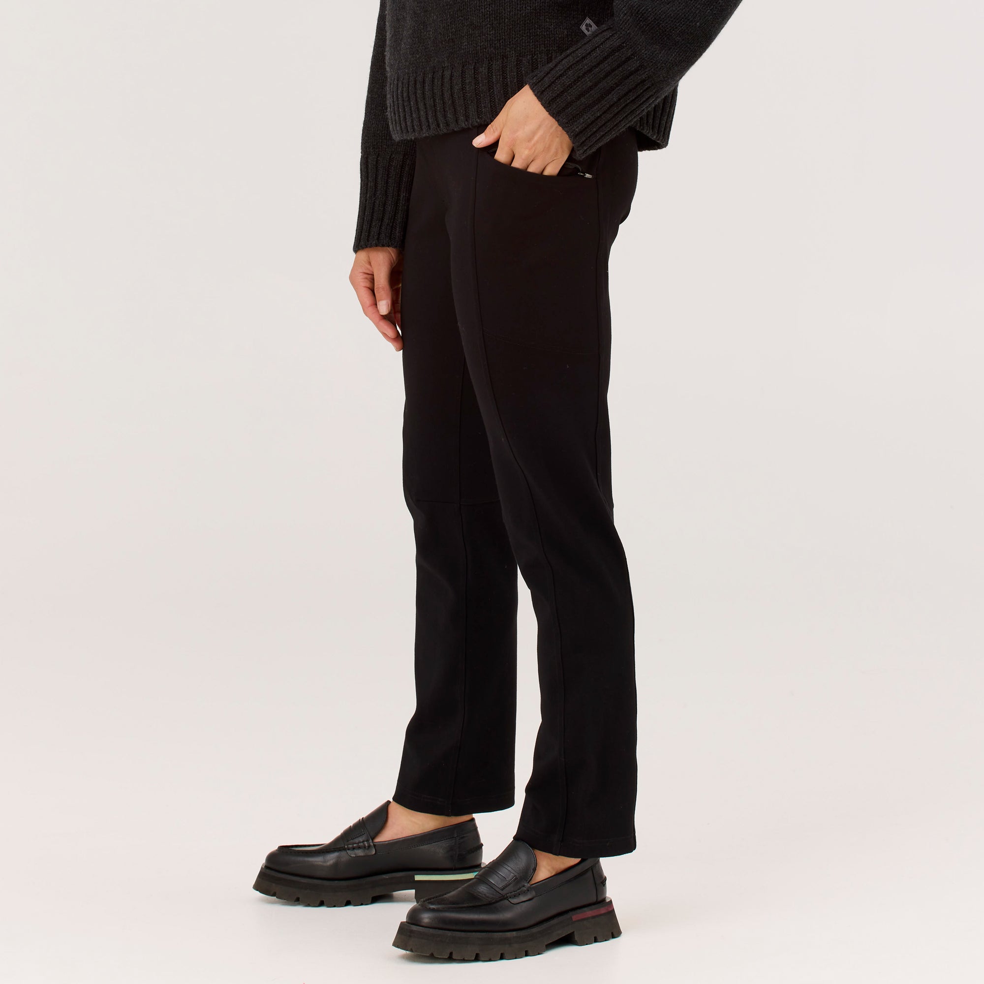 Amelia Pant